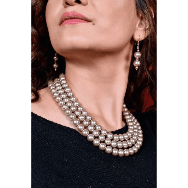 MULTI LAYERGLASS PEARL BEAD NECKLACE